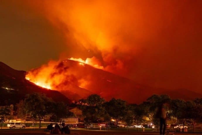 Cómo el aumento de incendios forestales está poniendo en riesgo a las personas en todo el mundo